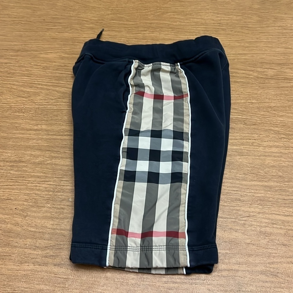 Burberry Vintage Check-Panel Shorts  size 10 - Picture 7 of 9